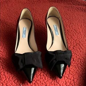 prada black heels